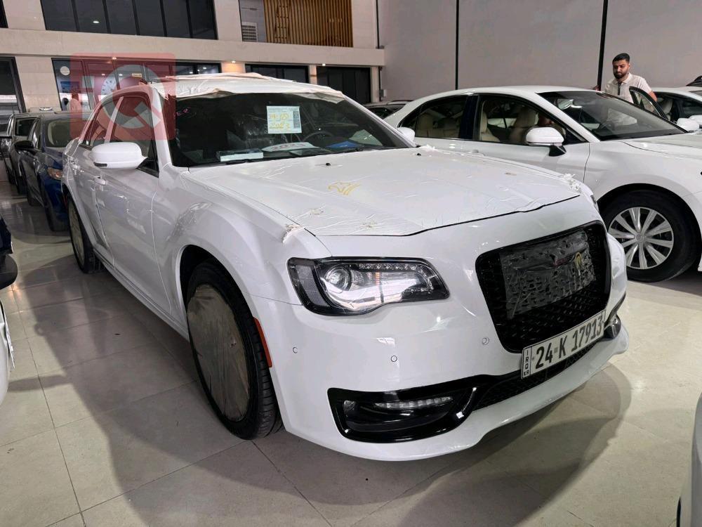 كرايسلر 300